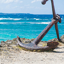 海とアンカーの画像